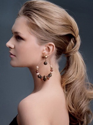 coada hairstyle (care începe utjuzhkom Îndreptare) coada coafura