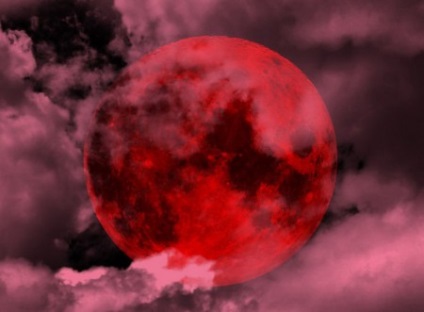 Prisushka la sânge lunar în regiune (regiune) Prisushka cu sânge lunar, la o distanță