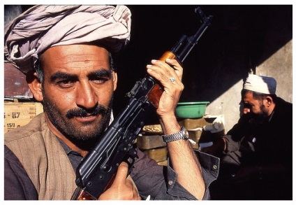 Mașini de prelucrare artizani din Pakistan, povestiri retrograd (mașini) mașini de fabricare artizani din Pakistan, istorie reacționar
