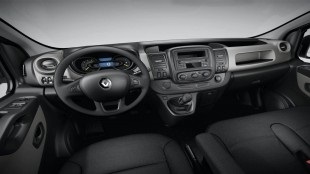 Renault Trafic 2017 într-o nouă configurație organism și preț comentarii test de fotografie video de unitate (nou) Renault Trafic 2017 într-o nouă configurație a corpului și de preț comentarii test drive foto-video
