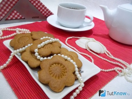 fursecuri Rețetă de pe murături de tomate (cookie-uri în saramură) cookie-uri Rețetă de pe murături de tomate