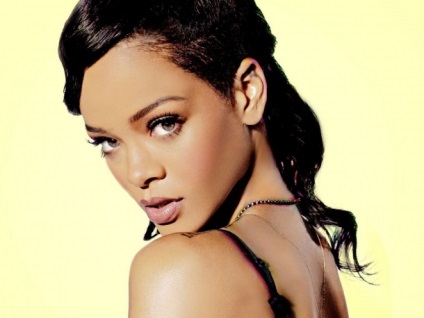 Rihanna 22 fapte interesante (Fapt copilarie Rihanna) Rihanna 22 fapte interesante