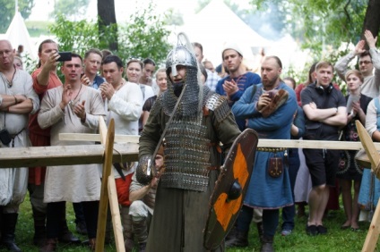 Rusichi împotriva vikingilor (arhiva Ivan Razygraev) Rusichi împotriva vikingilor