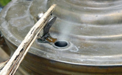 traditiile romanesti se topesc samovar (română) traditiile romanesti se topesc samovar