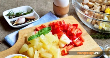 Salata cu pui si ciuperci „basm“ - rețeta de gătit și opțiuni (Tale) Salata cu pui si ciuperci „basm“ - rețeta de gătit și opțiuni