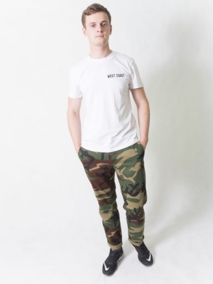 Din ceea ce sa poarte Chinos pentru sfaturi și trucuri pentru bărbați (chinos) Din ceea ce sa poarte Chinos pentru sfaturi și trucuri pentru bărbați