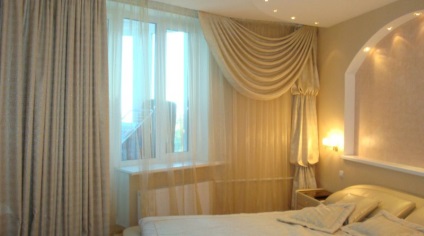 Perdelele in dormitor, cu un design stil balcon și nuanțe de culoare (stil) Perdelele in dormitor, cu un design stil balcon și nuanțe de culori