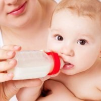 Cât de mult ar trebui să hrănească o nutriție nou-născut Nan (catering) Cât de mult ar trebui să hrănească o nutriție nou-născut Nan