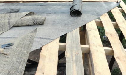Construcția chioșc cu acoperiș zăvorit (acoperiș) Construcția chioșc cu acoperiș zăvorit
