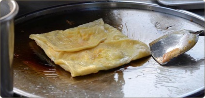 clatite Thai (Thai) clatite Thai