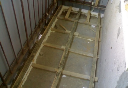Podele cu incalzire în balcon pe balcon cu mâinile lor, cum se face, dacă izolația, încălzire, (mâini) trebuie să fie Podele cu incalzire în balcon pe balcon cu mâinile lor, cum se face în cazul în care aveți nevoie de izolare, de încălzire,