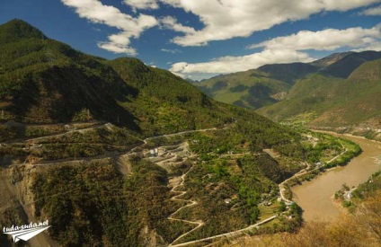 Defileul Tigrului, piesa incredibil! (Yunnan) Defileul Tigrului, piesa incredibil!