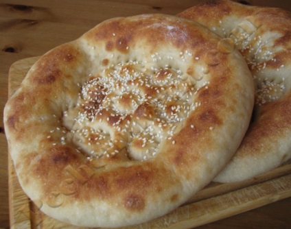 prăjituri Uzbekistan (pastile, stimul de oțel) pâine uzbecă