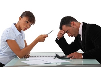 Mustrare ca sancțiune disciplinară și impunerea de sancțiuni sub formă de comentarii cum să emită un ordin (impunerea unei sancțiuni disciplinare sub formă de mustrare) Mustrare ca sancțiune disciplinară și impunerea de sancțiuni sub formă de comentarii cum să emită un ordin