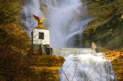 traseu Cascada Wuchang-Su (Cascada argint stream) Cascada traseu Wuchang-Su