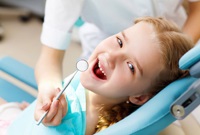 Chirurgie orala - pret, cabinet stomatologic pentru copii de la clinica, a se vedea un medic (copii) Chirurgie orala - pret, cabinet stomatologic pentru copii de la clinica, a se vedea un medic
