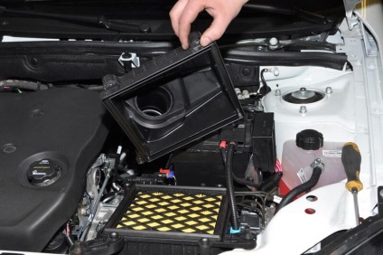 Filtru de aer Replacement Lada Kalina (aer) Înlocuirea filtrului de aer Lada Kalina