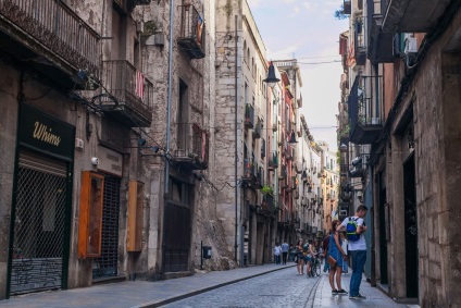Girona - obiectivele turistice ale orașului, pe un card foto (puncte de interes) Girona - obiective turistice ale orașului pe harta cu fotografii