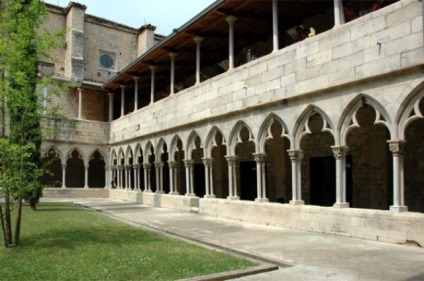 Girona - oraș pitoresc în Spania (Girona) Girona - un oraș pitoresc în Spania