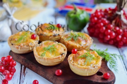 Julien în tartlet cu ciuperci si carne de pui - reteta cu fotografii (reteta) Julien în tartlet cu ciuperci si pui - reteta cu fotografii