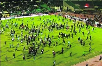 Înfiorător de fotbal de top 10 tragedie la stadion - portalul mport de sex masculin (ventilatoare de fotbal) Înfiorător de fotbal de top 10 tragedie la stadion - masculin portalul mport