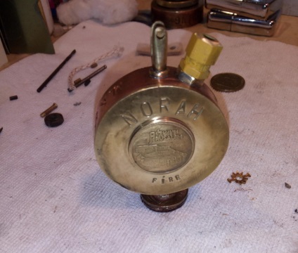 Petrol brichetă cu propriile sale mâini (bricheta) Petrol brichetă cu propriile sale mâini