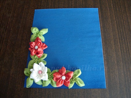 Flori de panglici satin cu mâinile lor (benzi) Flori de panglici de satin, cu mâinile lor