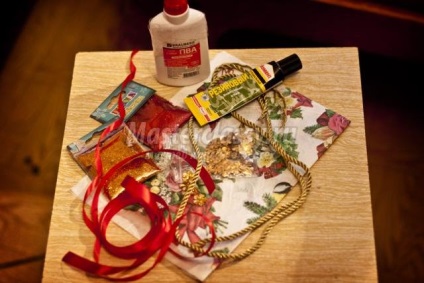 Crăciun mingea din papier-mache cu mâinile lor (cu bile de Crăciun realizate din papier-mache cu mâinile) Crăciun mingea din papier-mache cu mâinile lor