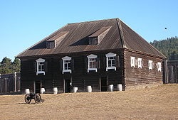 Fort Ross - o (Fort Ripley Țara) Fort Ross - Acest