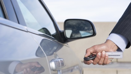 Cum de a închiria o mașină (rent a car competent cu orice vârstă de a alege modul în care documentele de plată cu discount de livrare de retur) Cum de a închiria o mașină
