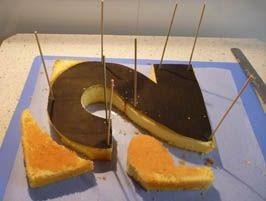 Cum de a decora un tort din cifrele modul de a face și de a decora prăjituri și produse de patiserie de la numerele (pentru a face) Cum de a decora un tort din cifrele modul de a face și de a decora prăjituri și produse de patiserie de la numerele