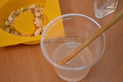 Săpun cu iasomie cu mâinile lor (săpun cu iasomie mâinile proprii master-class) Săpun cu iasomie cu mâinile lor