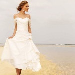 Mireasa pe regulile de plaja rochie de mireasa plaja (scurte rochii de nunta pe plaja curbați pentru a cumpăra o rochie de mireasa pentru o ceremonie de lumină plajă fotografii plajă în stil plajă) Mireasa pe plaja regulile de rochii de nunta pe plaja