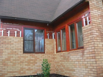 Decorarea unei case cadru din opțiunile exterioare (finisare) Decorarea unei case cadru exterior opțiuni
