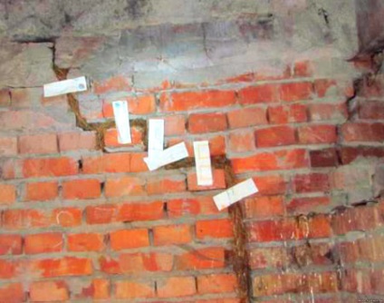 Repararea gardului din țară (casă de țară) Repararea gardului de la cabana