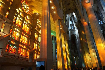 Sagrada Familia (nume sagrada bcn) Sagrada Familia