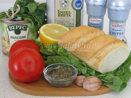 Salata de fasole, roșii și biscuiți (salată de fasole, roșii și biscuiți reteta) Salata de fasole cu rosii si crutoane
