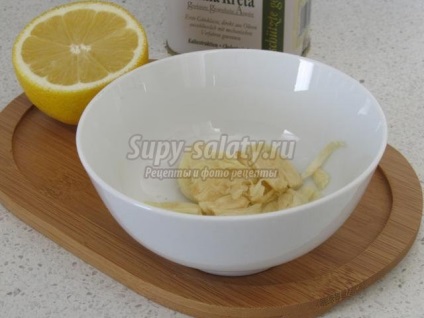 Salata de fasole, roșii și biscuiți (salată de fasole, roșii și biscuiți reteta) Salata de fasole cu rosii si crutoane