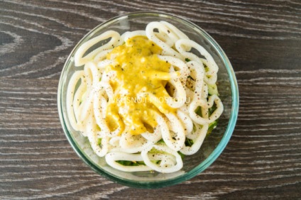 Salata cu calmari si castraveti (salate fara maioneza) Salata cu calmari și castravete