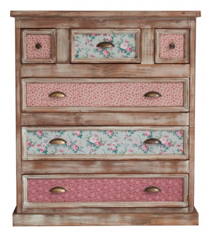 Imaginea veche de mobilier, înainte și după (după) Imaginea veche de mobilier înainte și după