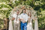 Maestru de ceremonii la o nuntă în (nunta celebrare adult) Crimeea Maestru de ceremonii la o nuntă în Crimeea