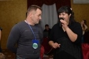 Maestru de ceremonii la o nuntă în (nunta adolescenți celebrare adult) Crimeea Maestru de ceremonii la o nuntă în Crimeea