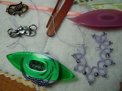 Lalele kanzashi de panglici de satin master class cu video (satin) Lalele kanzashi de panglici de satin Master class cu video