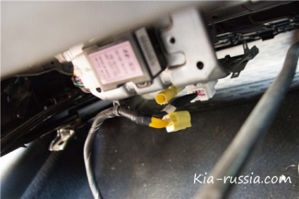 Instalarea scaunului se referă la rio kia (asistent) Instalarea scaunului huse pentru kia rio