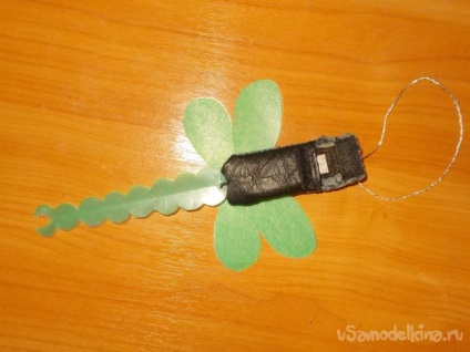 Cazuri haioase pentru drive-uri flash USB (flash drive-uri) cu mâinile în formă de libelule și fluturi (carduri flash) Cazuri haioase pentru memorii flash USB (flash drive-uri) cu mâinile în formă de libelule și fluturi