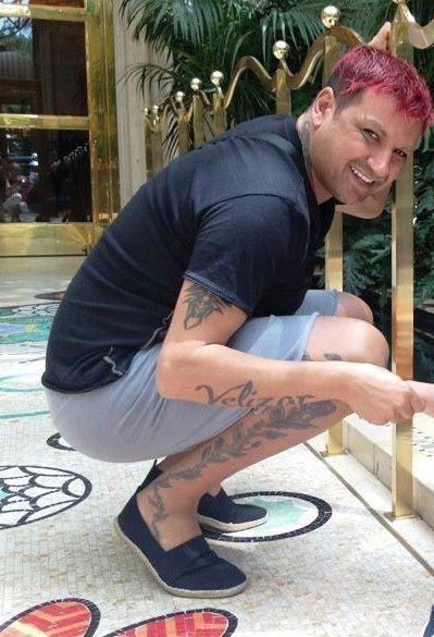 Aziz nu machiaj (Aziz) Azis fără machiaj