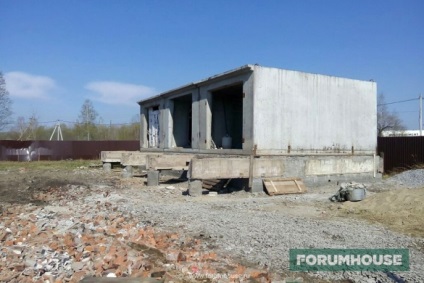 cameră Block - un fel de construcție modulară, pilotat de portal meșteșugari calificați (meșteșugari) cameră Block - un fel de construcție modulară, pilotat de portal meșteșugari calificați