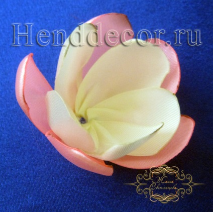 Flower dyusheska de benzi cu propriile lor mâini - un decor caleidoscop (decor) Flower dyusheska de benzi cu propriile lor mâini - un decor caleidoscop
