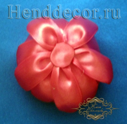 Flower dyusheska de benzi cu propriile lor mâini - un decor caleidoscop (flori) Flower dyusheska de benzi cu propriile lor mâini - un decor caleidoscop