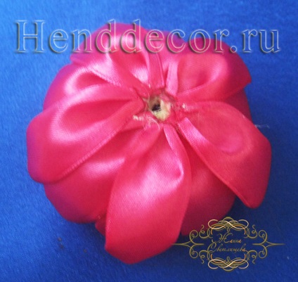 Flower dyusheska de benzi cu propriile lor mâini - un decor caleidoscop (decor) Flower dyusheska de benzi cu propriile lor mâini - un decor caleidoscop